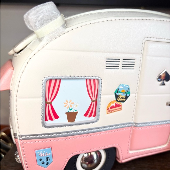Kate Spade Rare Pink and White Camper Crossbody Bag - Picture 3 of 11
